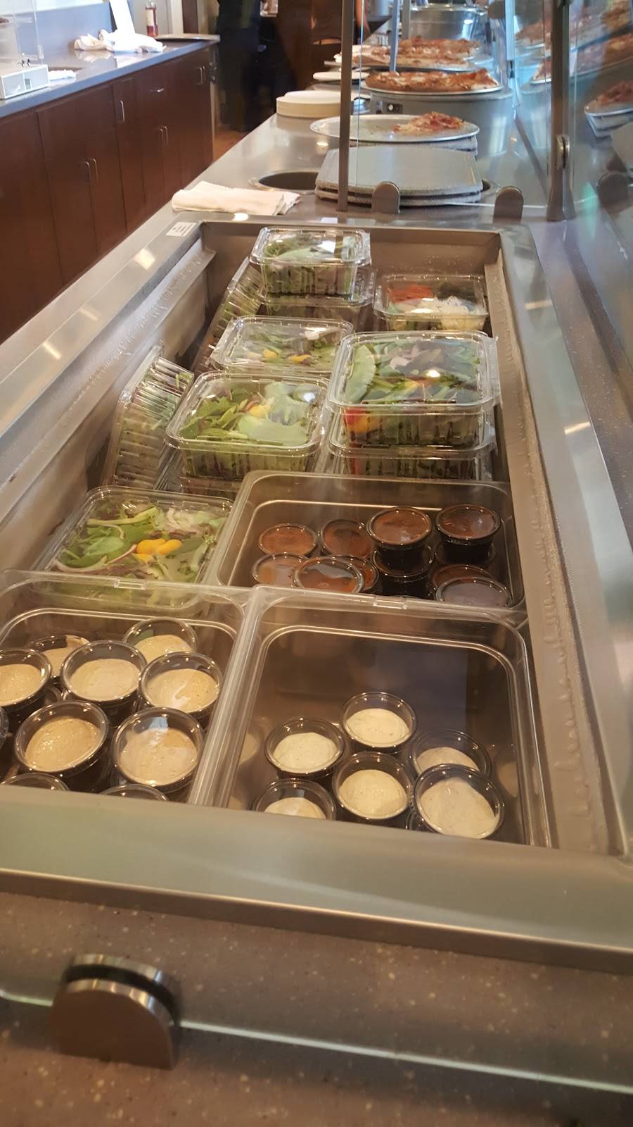 Rosso Oros Pizzeria | restaurant | 3522 S Figueroa St, Los Angeles, CA 90007, USA | 2137432077 OR +1 213-743-2077