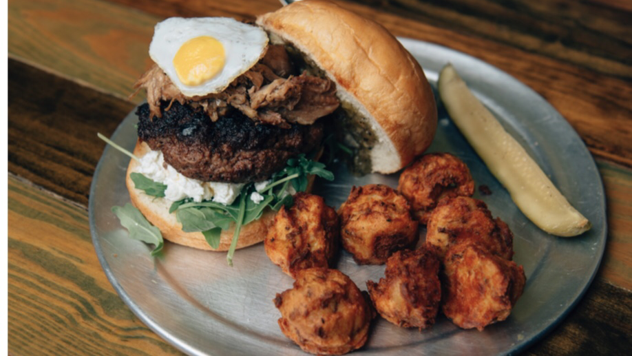 The Ordinary Pub | restaurant | 217 1/2 W Broughton St, Savannah, GA 31401, USA | 9122385130 OR +1 912-238-5130