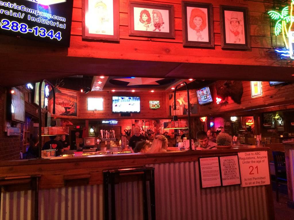 Texas Roadhouse | restaurant | 5005 Shelbyville Rd, Louisville, KY 40207, USA | 5028975005 OR +1 502-897-5005