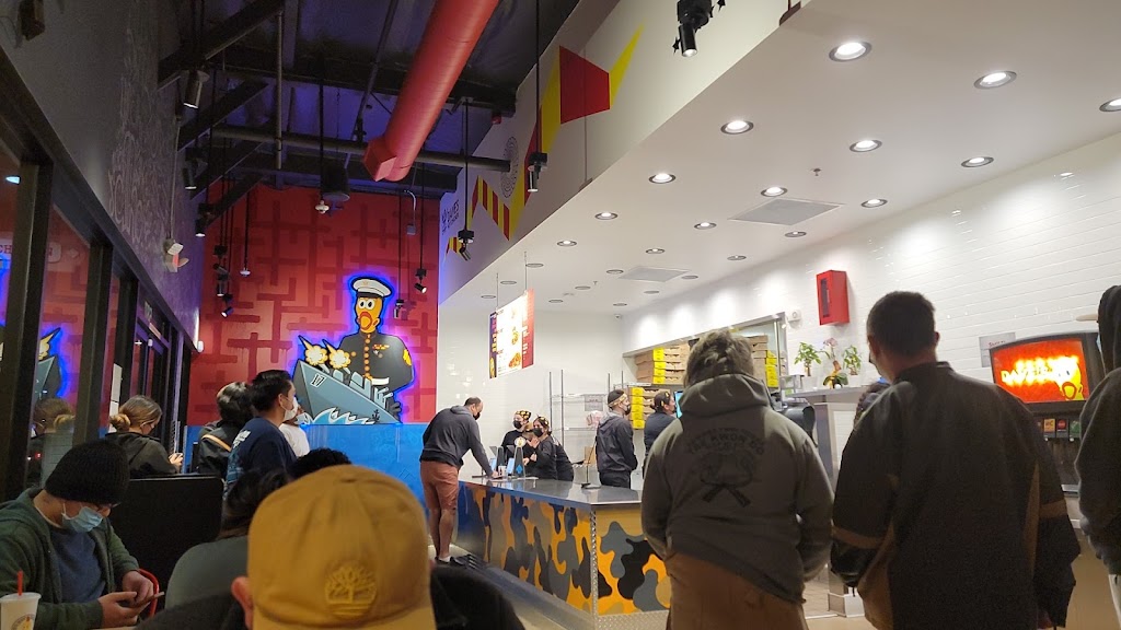 Daves Hot Chicken | restaurant | 587 W Channel Islands Blvd, Port Hueneme, CA 93041, USA | 8056093033 OR +1 805-609-3033