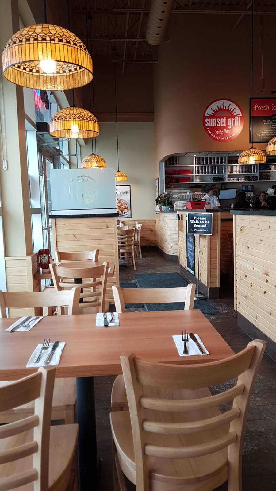 Sunset Grill | restaurant | 1179 Wilson St W #8, Ancaster, ON L9G 0E8, Canada | 9056480121 OR +1 905-648-0121