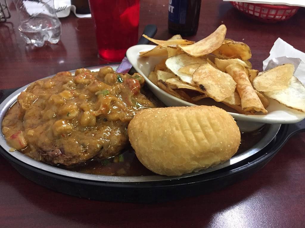 Teche Cafe | restaurant | 105 N Main St, Loreauville, LA 70552, USA | 3372299244 OR +1 337-229-9244