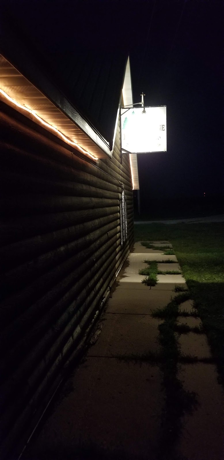 Knotty Pine Supper Club | restaurant | 1014 Co Hwy 10, Elkton, SD 57026, USA | 5075483781 OR +1 507-548-3781