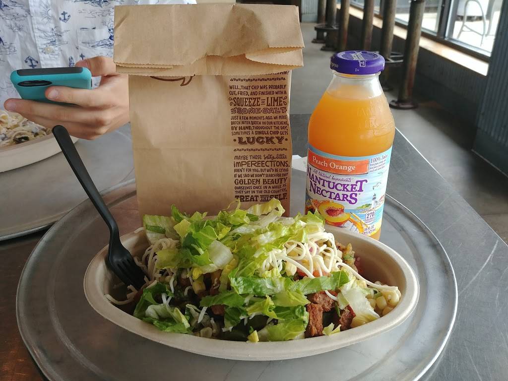 Chipotle Mexican Grill | restaurant | 1615 W River Rd N, Elyria, OH 44035, USA | 4403245723 OR +1 440-324-5723