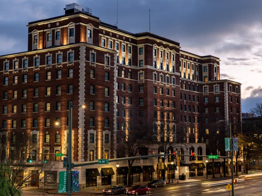 The Read House | restaurant | 107 W M.L.K. Blvd, Chattanooga, TN 37402, USA | 4232664121 OR +1 423-266-4121