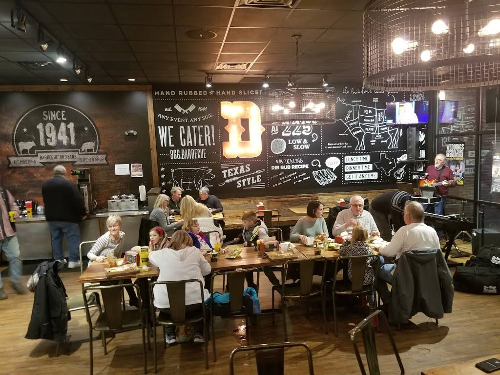 Dickeys Barbecue Pit | restaurant | 3716 Liberty St, Erie, PA 16508, USA | 8148684227 OR +1 814-868-4227