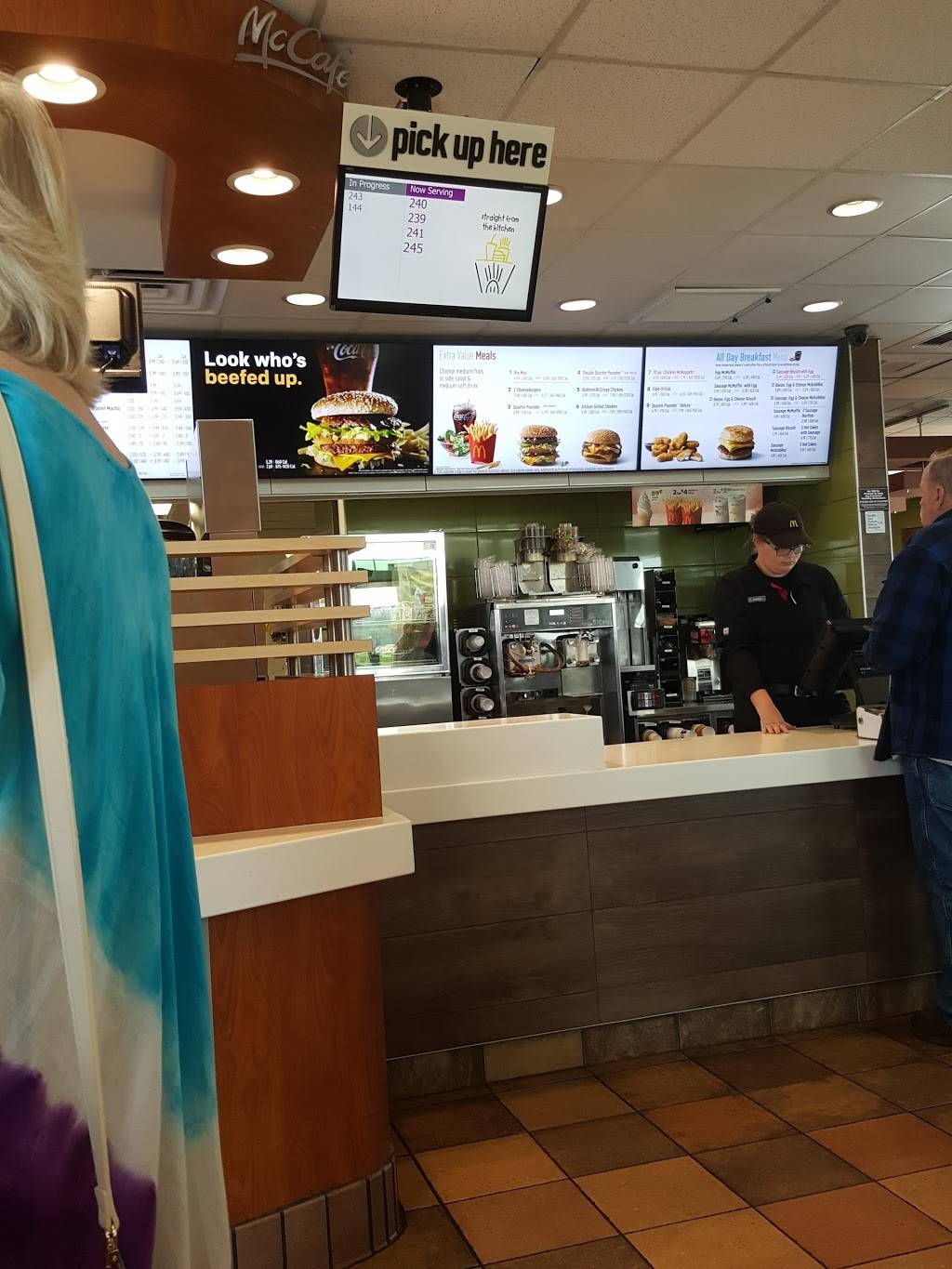 McDonalds | cafe | 3801 Yosemite Blvd, Modesto, CA 95357, USA | 2095775063 OR +1 209-577-5063