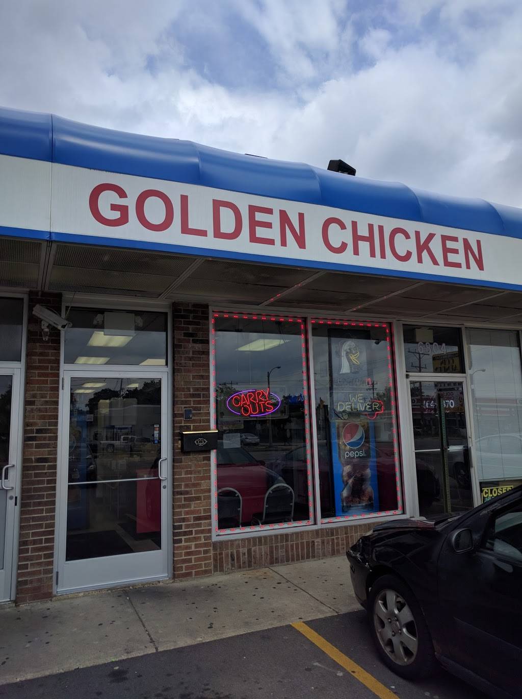 Golden Chicken | restaurant | 6806 W Villard Ave, Milwaukee, WI 53218, USA | 4144624211 OR +1 414-462-4211