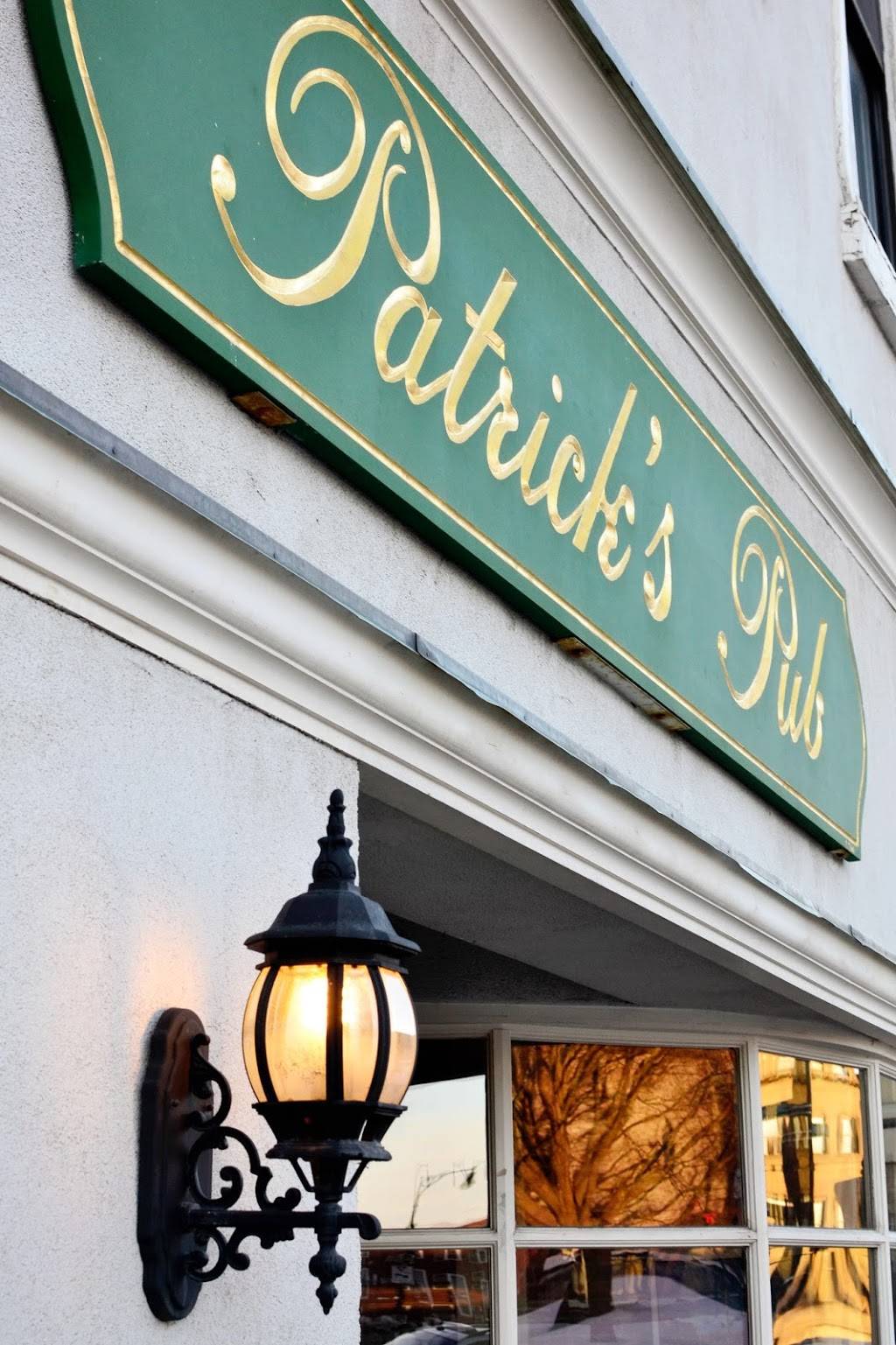 Patricks Pub | restaurant | 26 Bank Row, Pittsfield, MA 01201, USA | 4134991994 OR +1 413-499-1994