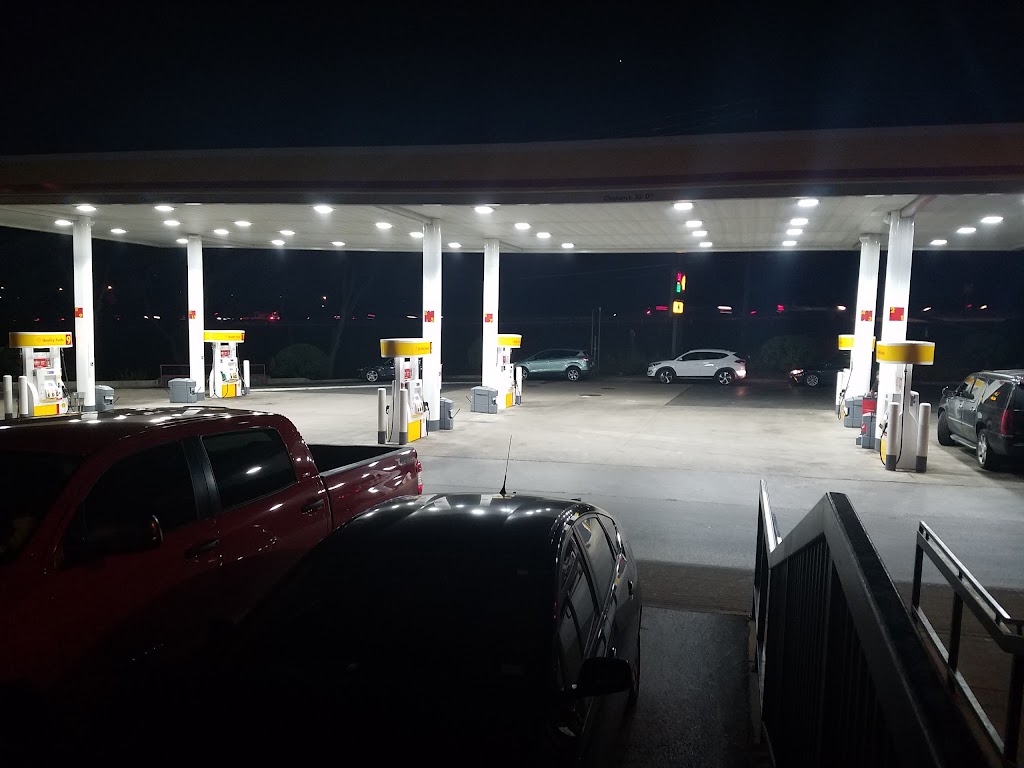 Shell | restaurant | 2451 S Capital of Texas Hwy, Austin, TX 78746, USA | 5123295554 OR +1 512-329-5554