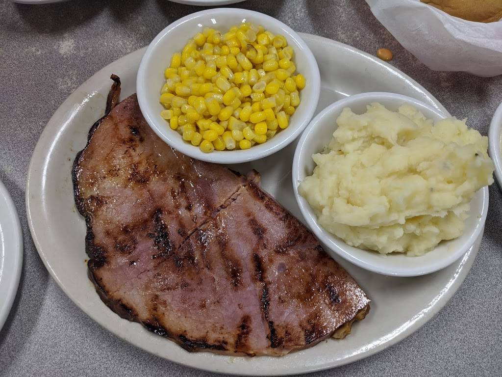 Highway 6 Cafe | restaurant | 432 W Navarro St, De Leon, TX 76444, USA | 2548937766 OR +1 254-893-7766