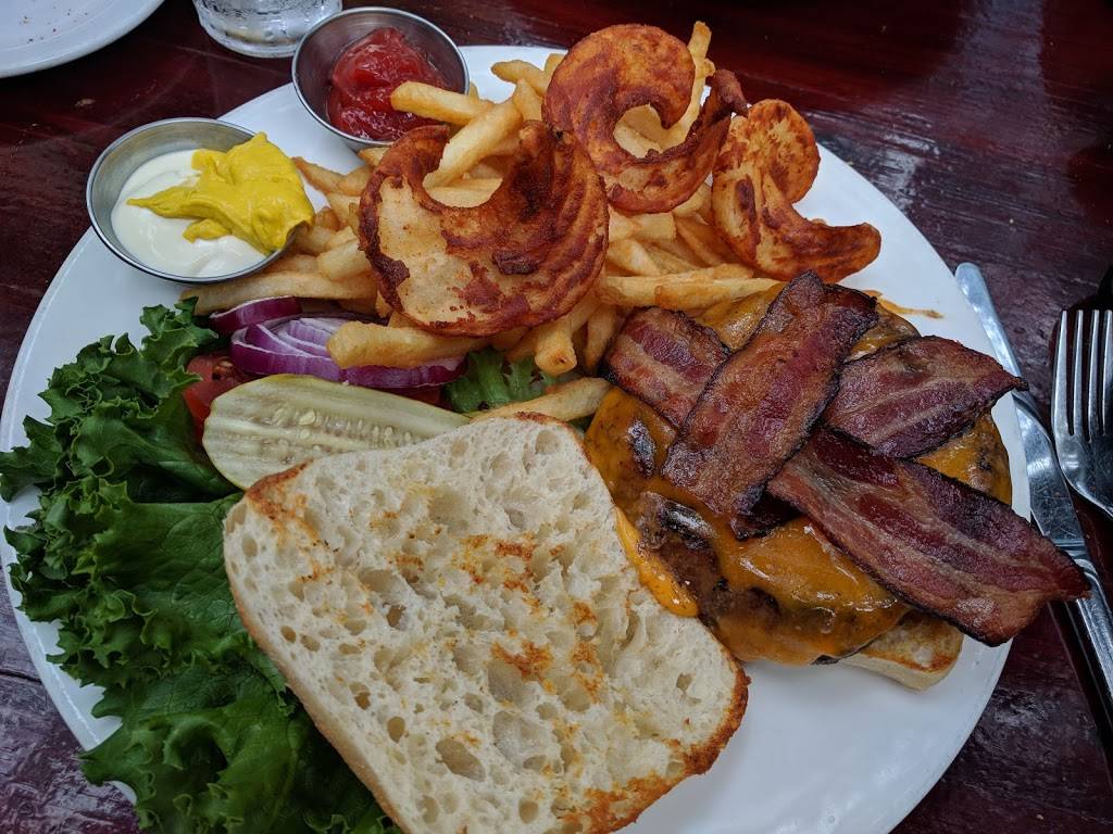 Hogs Breath Inn | restaurant | San Carlos St, Carmel-By-The-Sea, CA 93923, USA | 8316251044 OR +1 831-625-1044