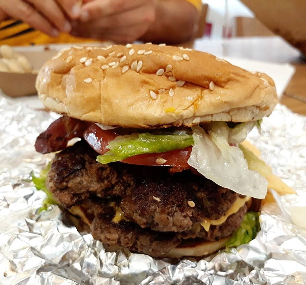 Five Guys | meal takeaway | 112 RHL Blvd, Charleston, WV 25309, USA | 3047442709 OR +1 304-744-2709