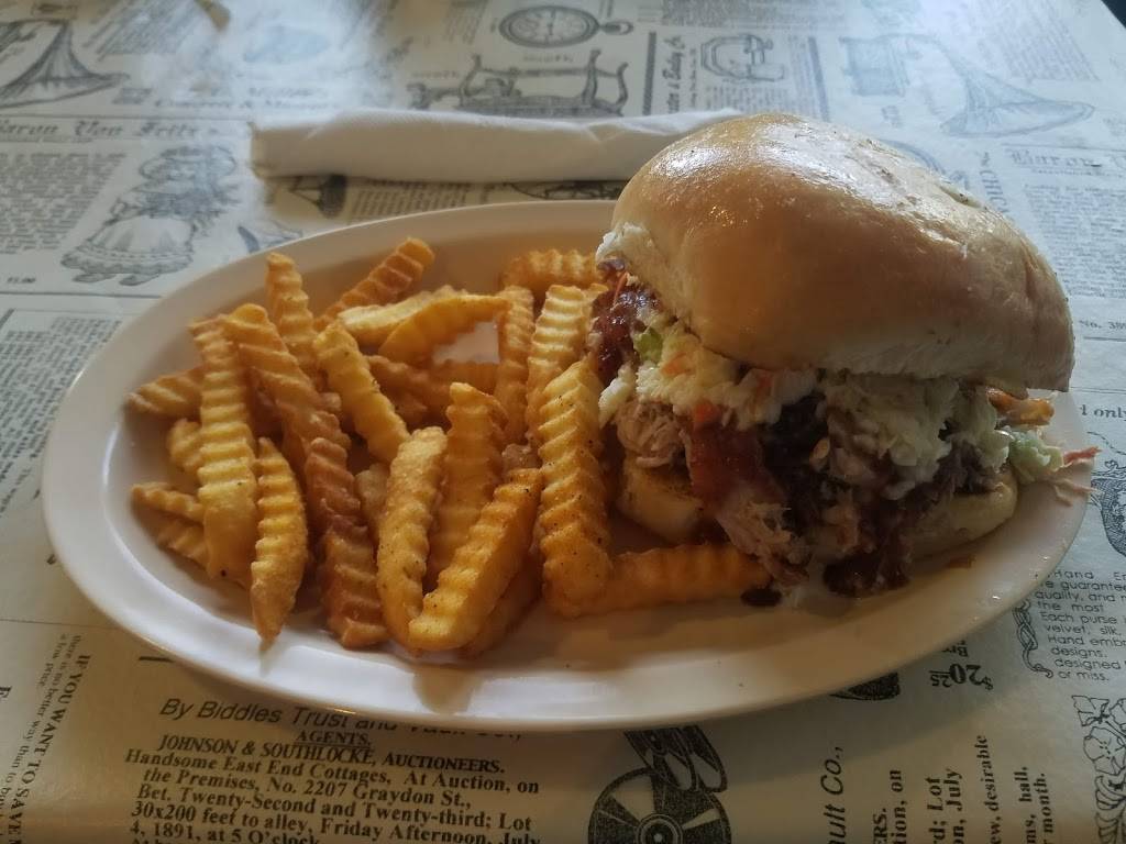 Fat Larrys | restaurant | 7537 US-70, Bartlett, TN 38133, USA | 9013861900 OR +1 901-386-1900