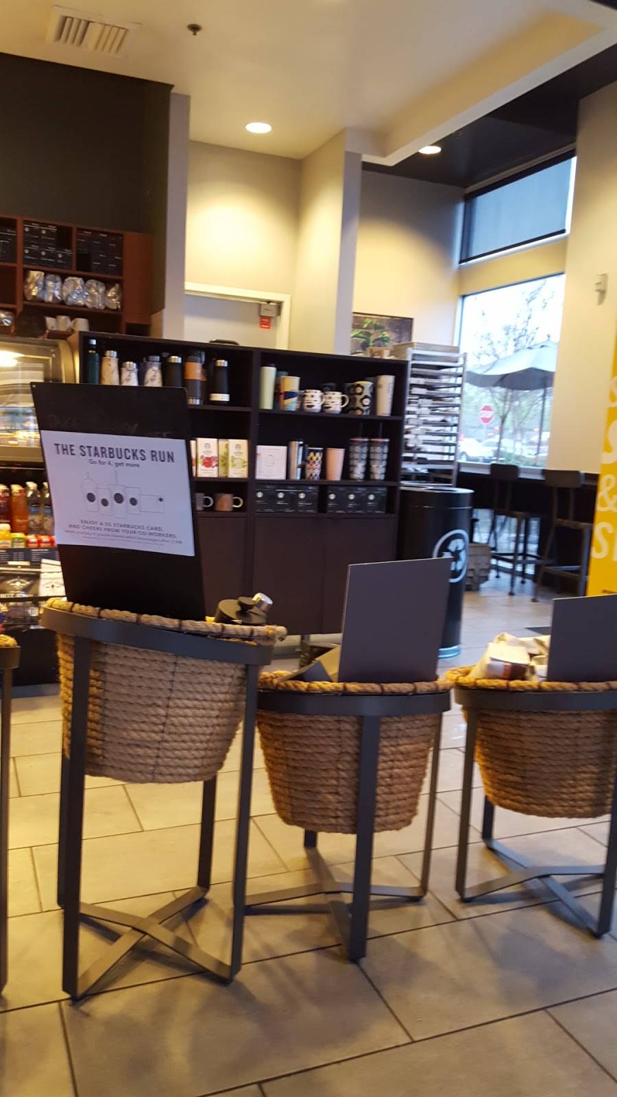 Starbucks | cafe | 2370 Monument Blvd B, Pleasant Hill, CA 94523, USA | 9259690286 OR +1 925-969-0286