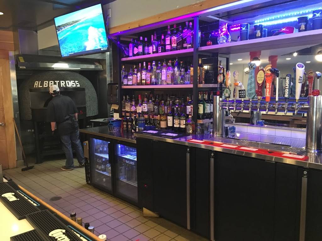 Albatross Public House and Pizzeria | restaurant | 8255 Clubhouse Way, Jonesboro, GA 30236, USA | 7704788606 OR +1 770-478-8606