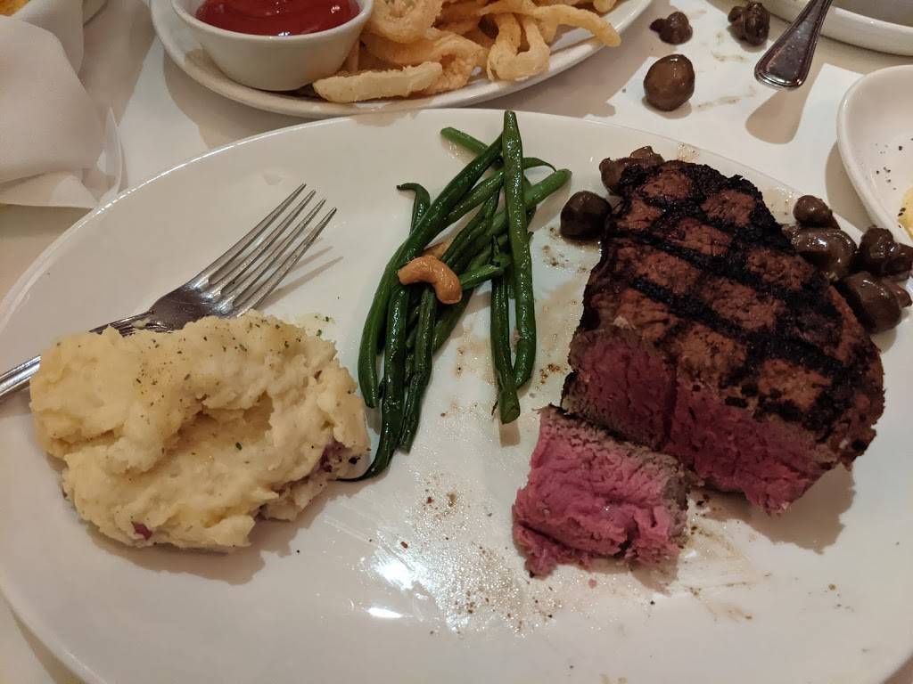 St. Elmo Steak House | night club | 127 Illinois St, Indianapolis, IN 46225, USA | 3176350636 OR +1 317-635-0636