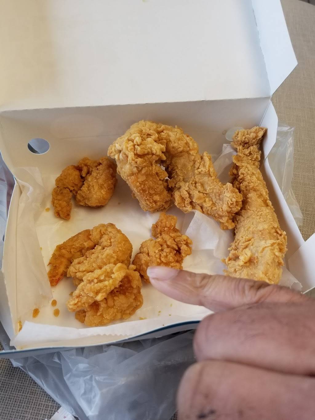 Churchs Chicken | restaurant | 1710 S 31st St, Temple, TX 76501, USA | 2547711011 OR +1 254-771-1011