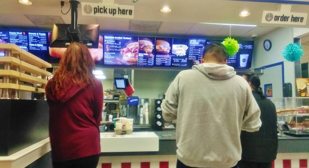 McDonalds | cafe | 22050 Hall Rd, Clinton Twp, MI 48038, USA | 5864683889 OR +1 586-468-3889