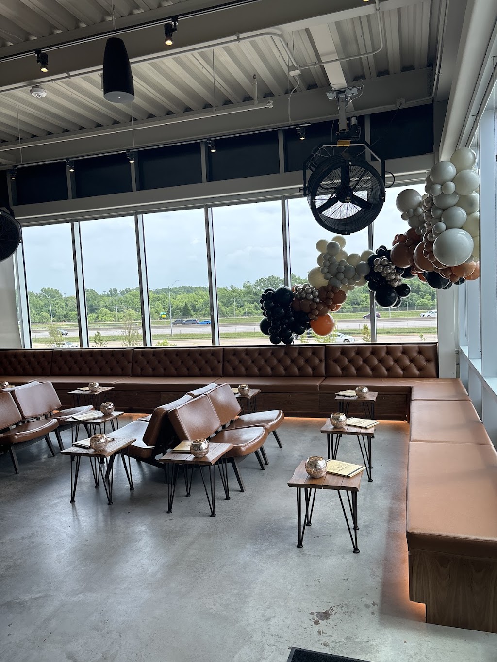 Sidecar Barley & Wine Bar | restaurant | 851 W I- 35 Frontage Rd #210, Edmond, OK 73034, USA | 4059063157 OR +1 405-906-3157