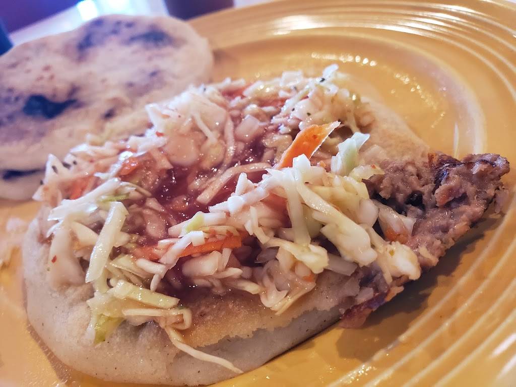 Bertas Salvadoran Kitchen | restaurant | 127 SW 153rd St, Burien, WA 98166, USA | 2068592776 OR +1 206-859-2776