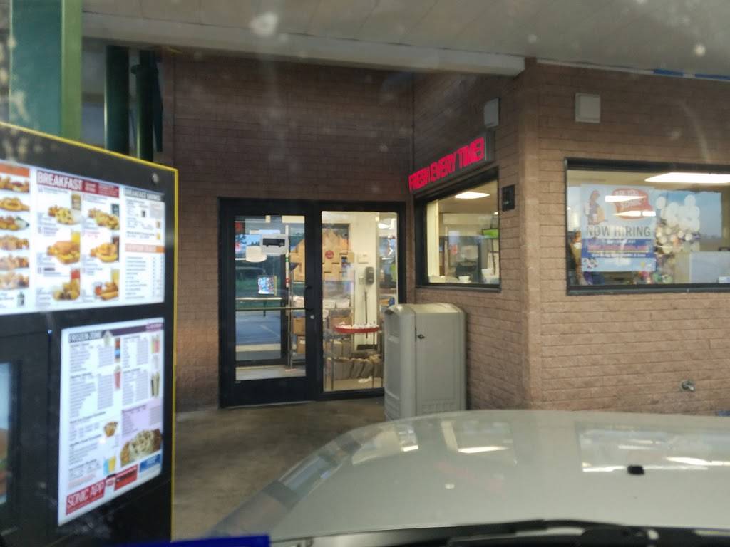 Sonic Drive-In | restaurant | 3220 E Whitestone Blvd, Cedar Park, TX 78613, USA | 5125280597 OR +1 512-528-0597