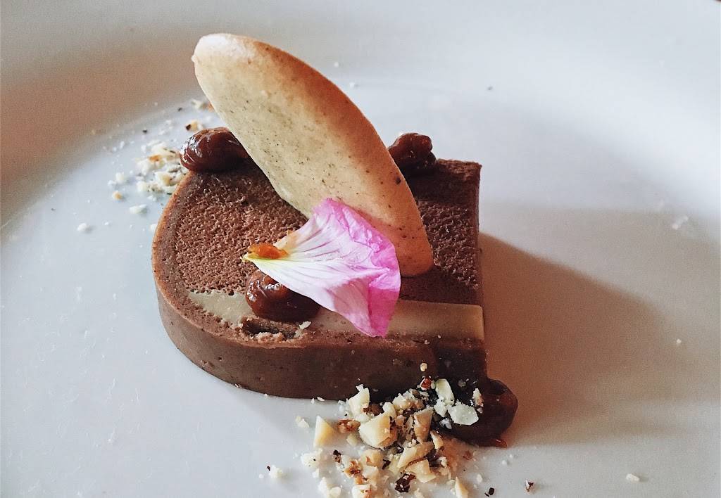 Freshwater | restaurant | 3711 SW Trafficway, Kansas City, MO 64111, USA | 8168200296 OR +1 816-820-0296