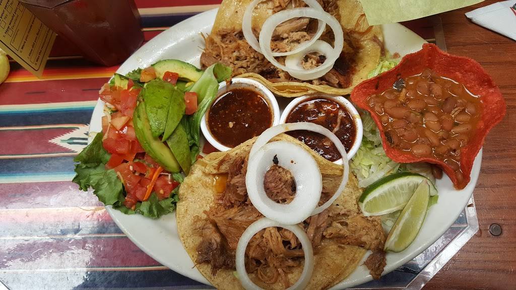 Casa Guadalajara | restaurant | 4105 Taylor St, San Diego, CA 92110, USA | 6192955111 OR +1 619-295-5111