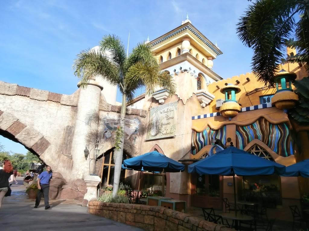 Croissant Moon Bakery | bakery | 6000 Universal Blvd, Orlando, FL 32819, USA | 4073638000 OR +1 407-363-8000