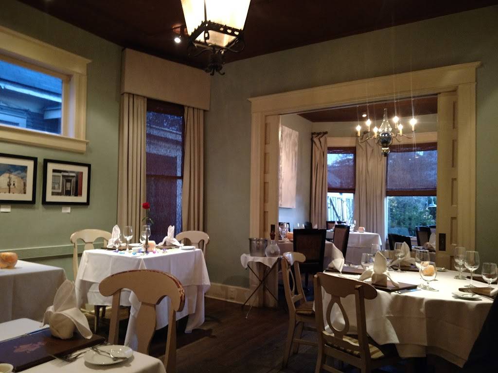 Iris | restaurant | 2146 Monroe Ave, Memphis, TN 38104, USA | 9015902828 OR +1 901-590-2828