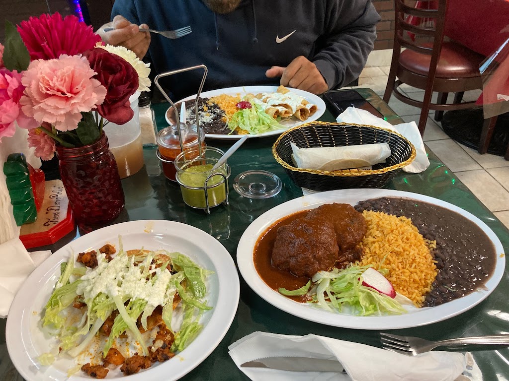 Buffet Don Pollo | restaurant | 1400 Forest Ave, Staten Island, NY 10302, USA | 3474664438 OR +1 347-466-4438