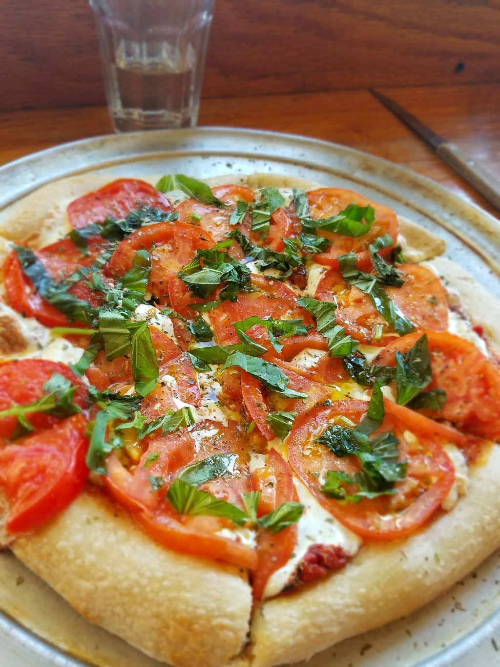 Pasta E Basta | restaurant | 26 Main St, Amherst, MA 01002, USA | 4132563550 OR +1 413-256-3550