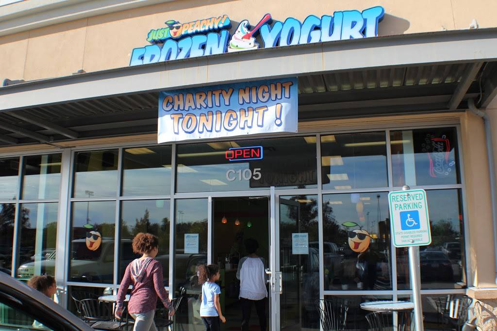 Just Peachy Frozen Yogurt | restaurant | 17020 Twin Lakes Ave C-105, Marysville, WA 98270, USA | 3609268657 OR +1 360-926-8657