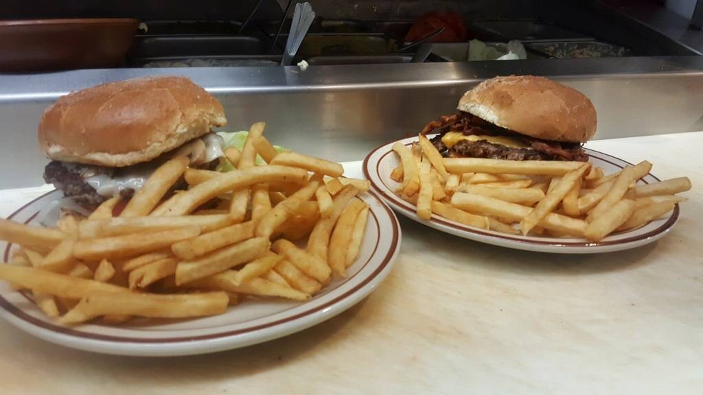 Dari-Villa Restaurant | restaurant | 559 Lincoln Ave, Bellevue, PA 15202, USA | 4127660240 OR +1 412-766-0240