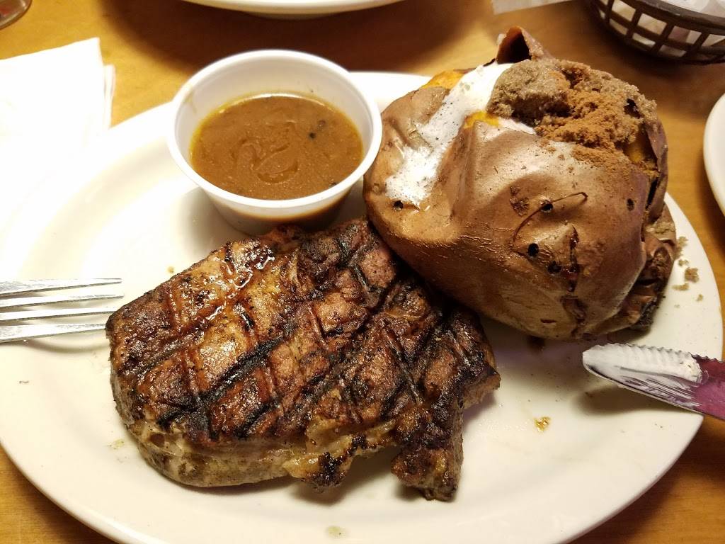 Texas Roadhouse | restaurant | 4309 Silverleaf Dr, Virginia Beach, VA 23462, USA | 7574977427 OR +1 757-497-7427