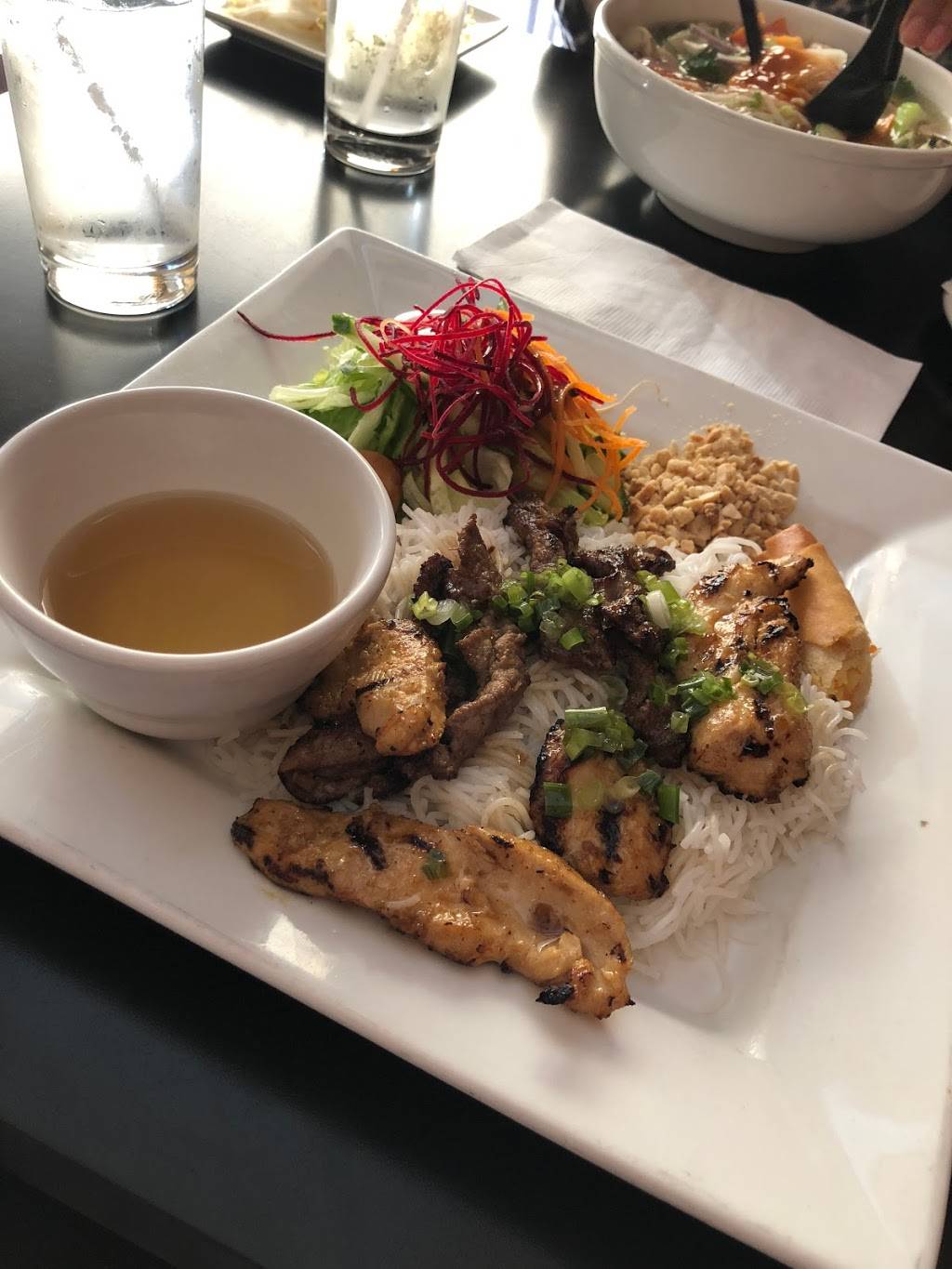 Pho Thi Fusion | restaurant | 129 Riocan Ave, Nepean, ON K2J 5G3, Canada | 6138253325 OR +1 613-825-3325