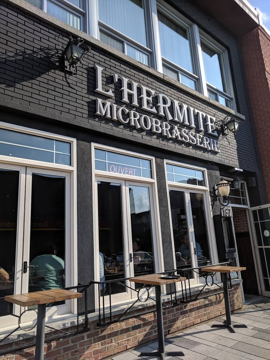 Microbrasserie LHermite | restaurant | 187 Rue Notre Dame E, Victoriaville, QC G6P 3Z8, Canada | 8196043875 OR +1 819-604-3875