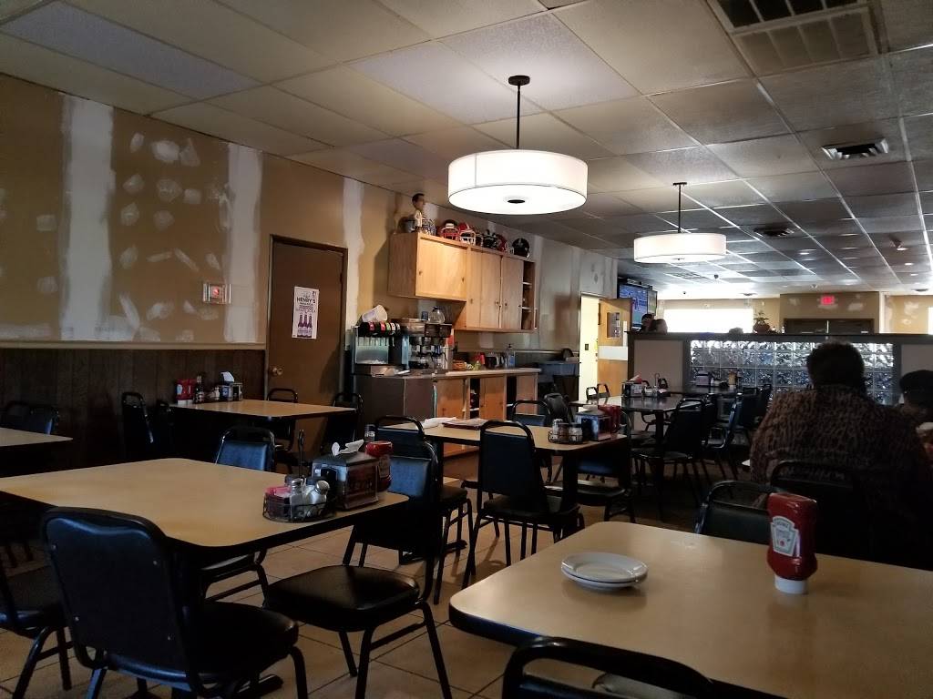 Bogeys Bar & Grill | restaurant | 3535 Upland Ave, Lowellville, OH 44436, USA | 3307506062 OR +1 330-750-6062