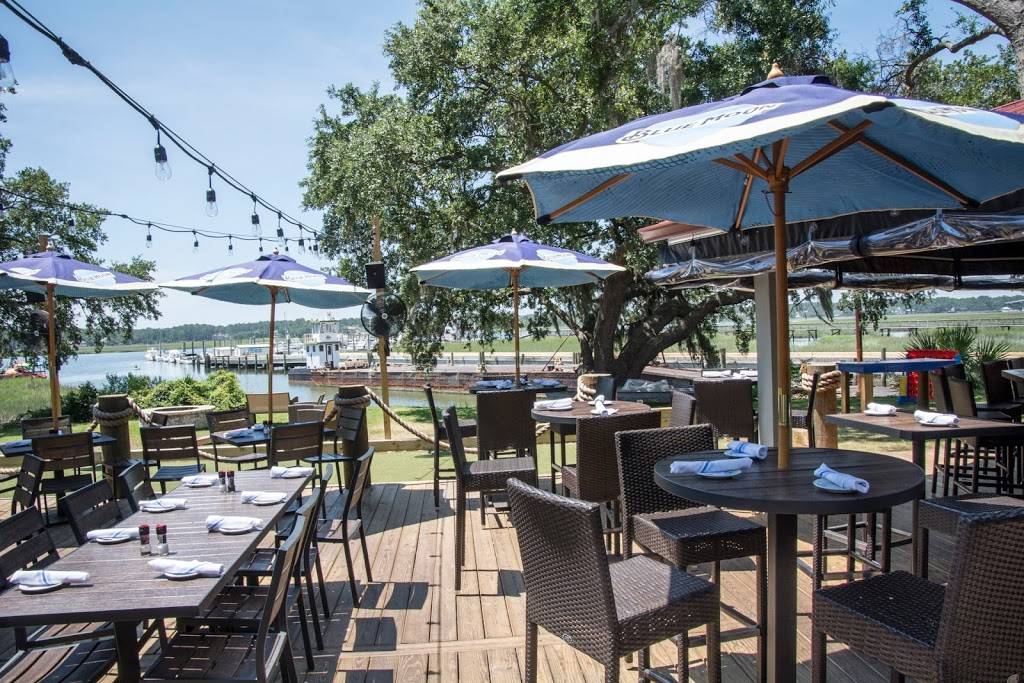 Fishcamp on Broad Creek | restaurant | 11 Simmons Rd, Hilton Head Island, SC 29926, USA | 8438422267 OR +1 843-842-2267