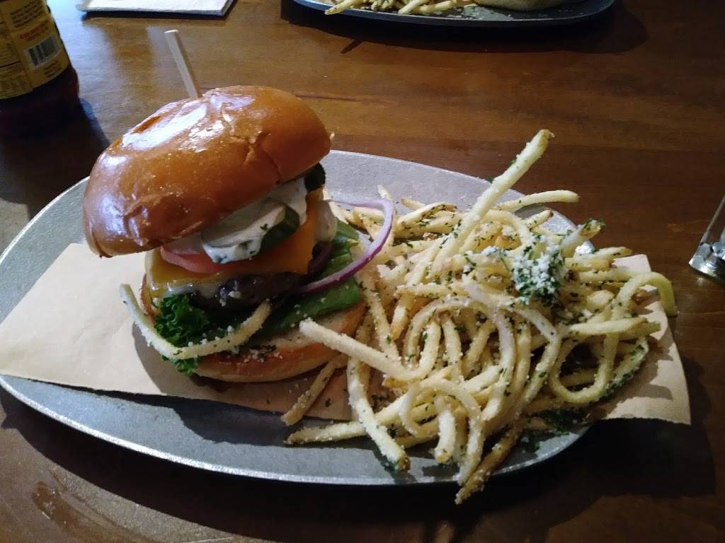 Village Burger Bar | restaurant | 12300 Inwood Rd #210, Dallas, TX 75244, USA | 2144844679 OR +1 214-484-4679