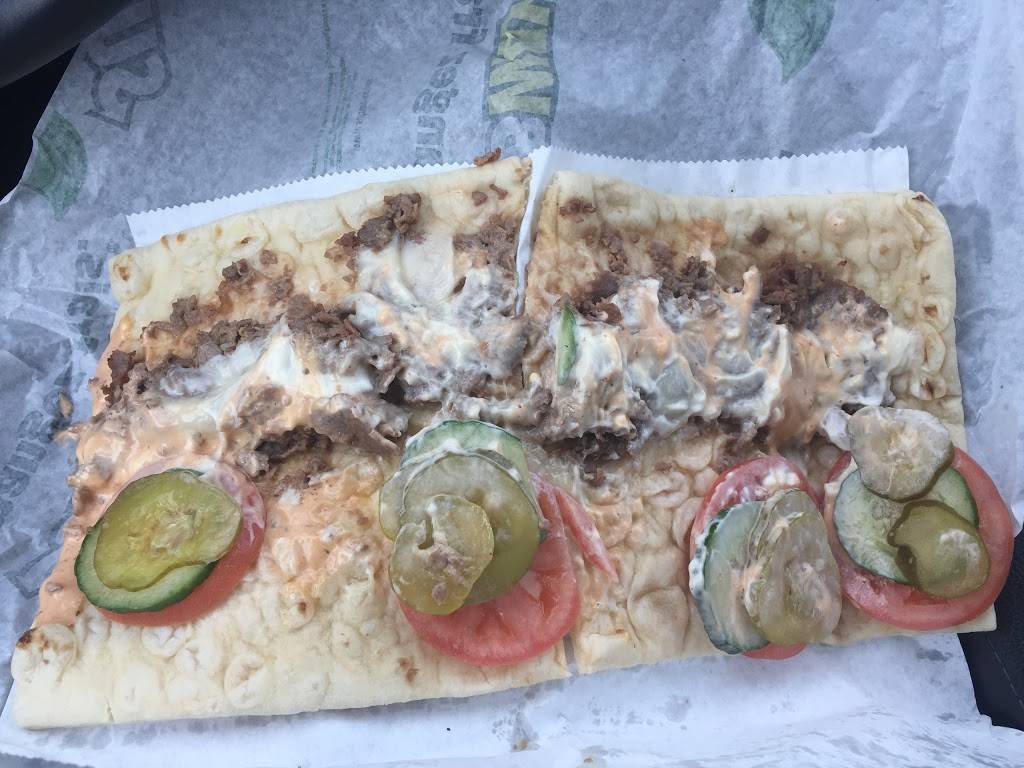 Subway | restaurant | 1739 Walkley Rd #3, Ottawa, ON K1V 0C2, Canada | 6137317311 OR +1 613-731-7311