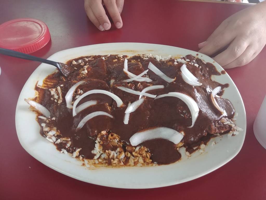 Antojitos Veracruzanos & Refresqueria | restaurant | 8103 Airline Dr, Houston, TX 77037, USA | 3463097316 OR +1 346-309-7316