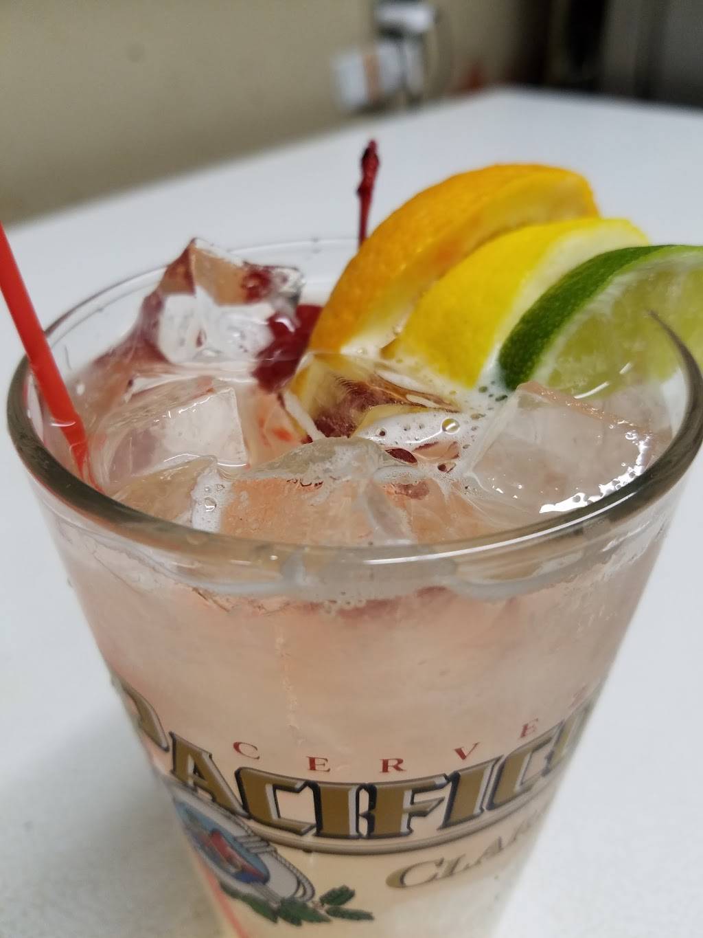 Phils Crummy Corner | restaurant | 323 Columbia St, Brooklyn, NY 11231, USA | 7182461252 OR +1 718-246-1252