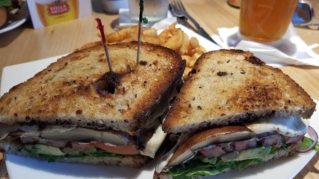 Lions Pride Orlando | restaurant | 123 W Church St, Orlando, FL 32801, USA | 4072034099 OR +1 407-203-4099