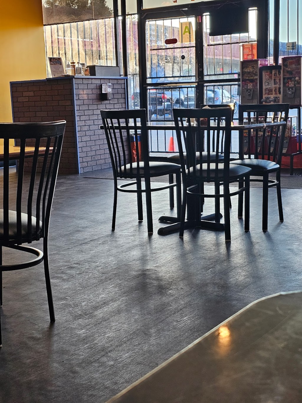 Veronica’s Mexican Restaurant | restaurant | 5044 Poplar Level Rd, Louisville, KY 40219, USA | 5023330473 OR +1 502-333-0473