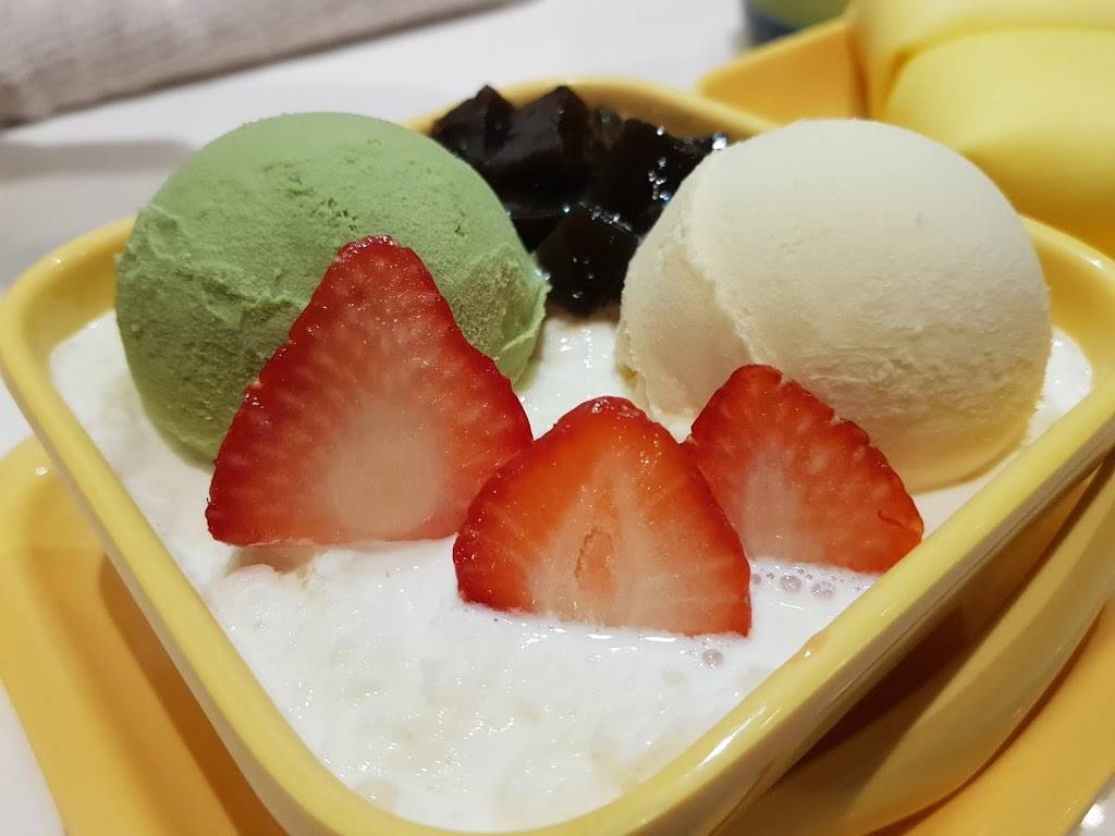 Urban Kare House | restaurant | 411 S Shore Center, Alameda, CA 94501, USA | 5102638222 OR +1 510-263-8222