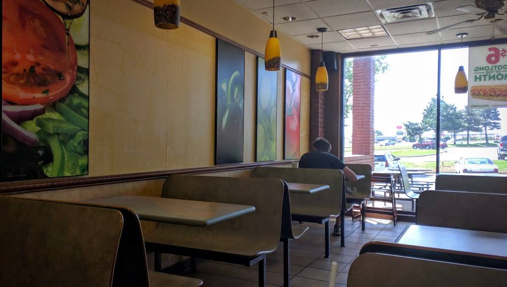 Subway | restaurant | 7101 Northwest Expy, Oklahoma City, OK 73132, USA | 4057227827 OR +1 405-722-7827