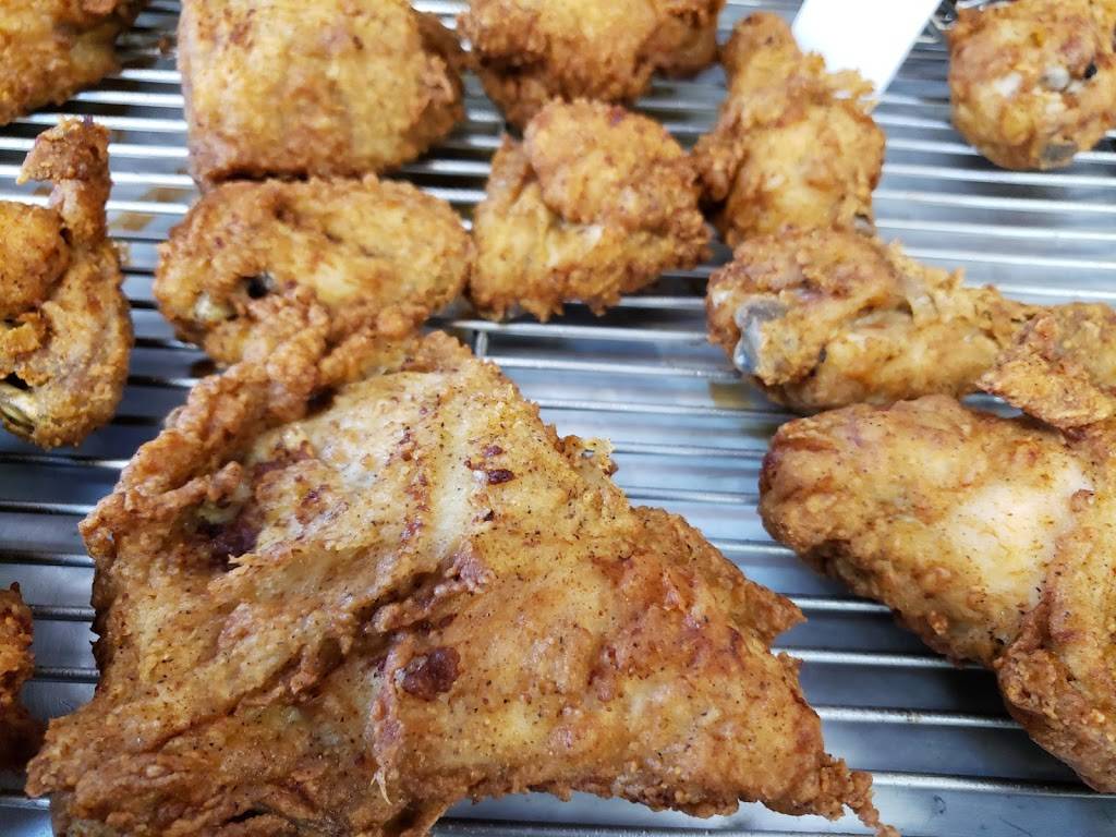 KFC | restaurant | 63 Center St, Auburn, ME 04210, USA | 2077820019 OR +1 207-782-0019