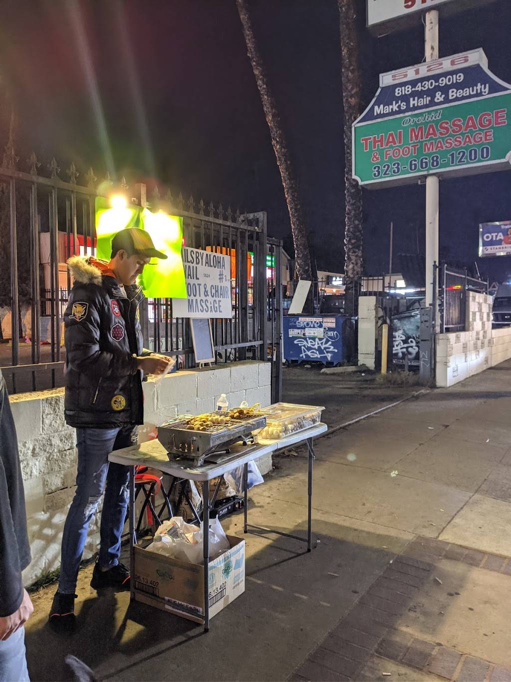 Thai meat bomz | restaurant | 5121-5129, Hollywood Blvd, Los Angeles, CA 90027, USA | 6264377281 OR +1 626-437-7281