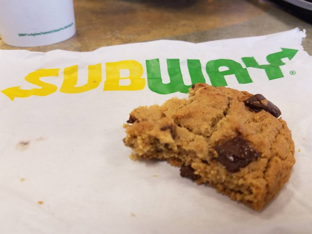 Subway | restaurant | 723 US-19, Crystal River, FL 34429, USA | 3527952416 OR +1 352-795-2416